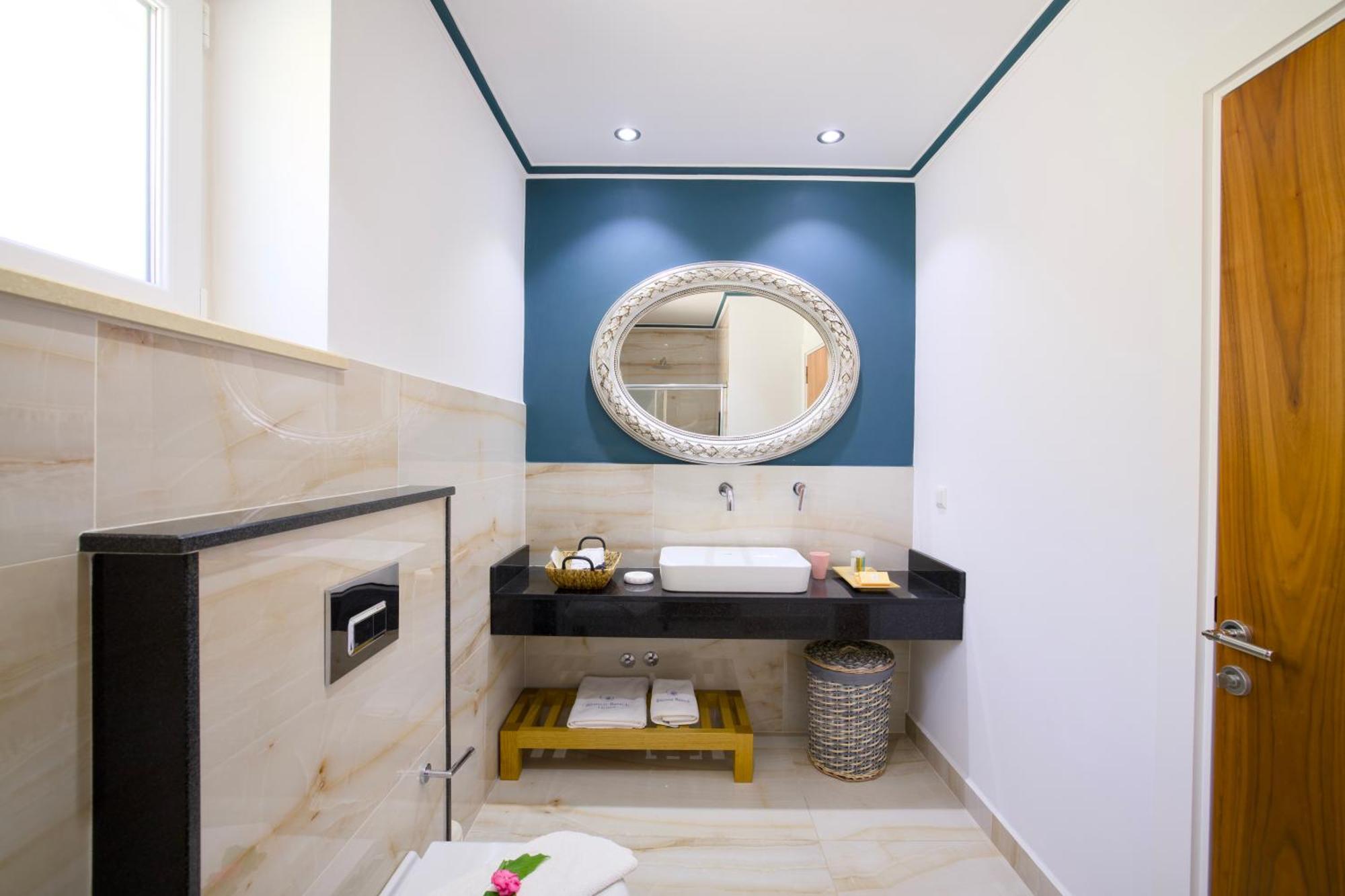 Blanca Beach Hotel คาช ภายนอก รูปภาพ