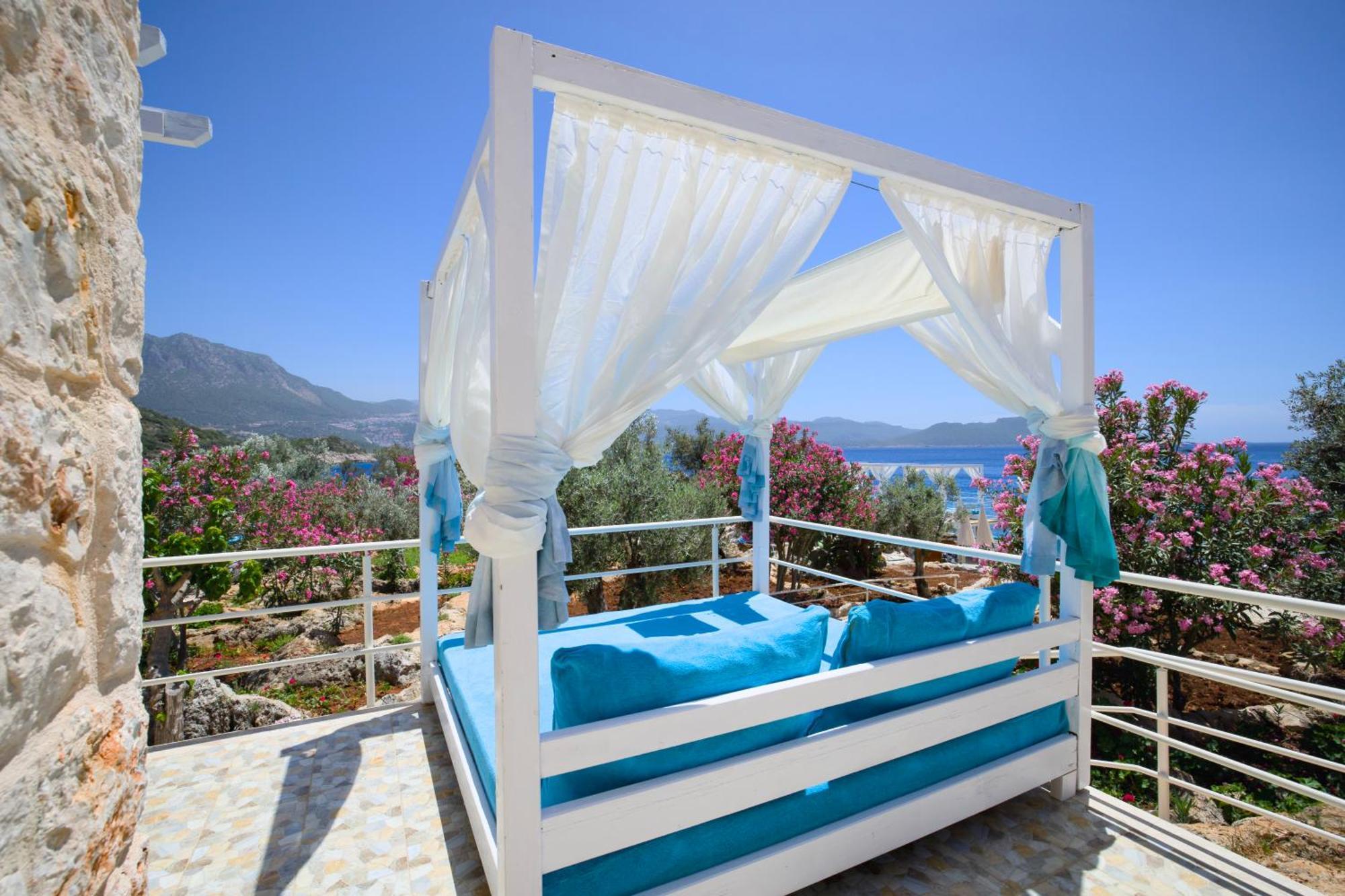 Blanca Beach Hotel คาช ภายนอก รูปภาพ